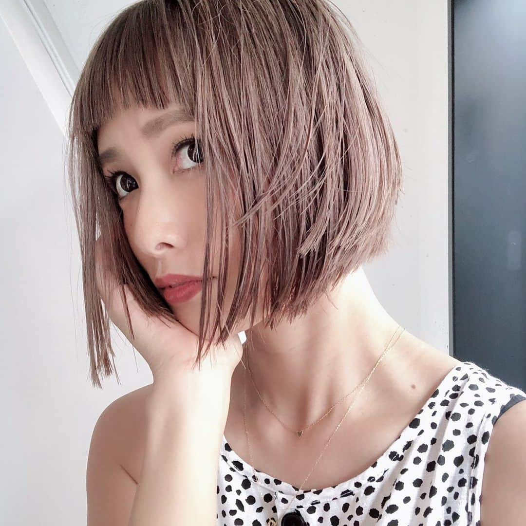 NOBU/渋谷店さんのインスタグラム写真 - (NOBU/渋谷店Instagram)「パルージュ ◉イノアオイルカラー @lorealpro . . ◉ケラスターゼトリートメント @kerastase_official  シモンテルミック、オレオリラックスオイル . . @album_hair  @nobuhair 担当プロデューサーNOBU ALBUM新宿NEＷ OPEN★ NET予約は、プロフィールのURLから^ ^ 東京都新宿区新宿３-28-11 市嶋第三ビル4F  #ヘアスタイル #髪型 #ヘアセット #ヘアアレンジ #ヘアカラー #カラー #lafrench #ハイライト #ブリーチ #ミニボブ #サロン #レザーカット #モデル #ヘアカタログ #美容師  #美容室 #撮影 #fashion #instafashion #hm #zara #forever21  #uniqlo #gu #bob #updo #haircolor #longhair #hairstyle」8月1日 21時21分 - nobuhair