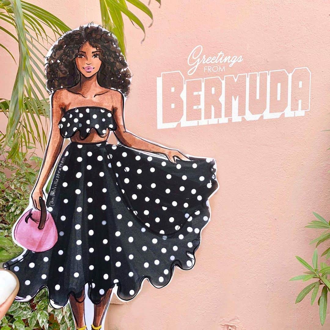 Holly Nicholsさんのインスタグラム写真 - (Holly NicholsInstagram)「Greetings from Bermuda 🇧🇲 🤗 incredible that it’s faster for me to get to Bermuda than New York from Boston! #hnicholsillustration #bermuda #gotobermuda #hamiltonprincess #travelblogger #bda #bermudaful #bostonblogger #fashionblogger #wanderlust #fairmont #fashinsketch #fashionillustration #fashionillustrator #fashiondrawing #copicmarkers #copicart」8月1日 21時33分 - hnicholsillustration