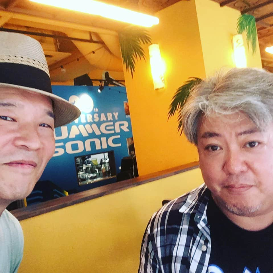 田中和さんのインスタグラム写真 - (田中和Instagram)「もー25年来になる ケンジ(ロッキー)と視察打ち合わせ〜J☆K→YAMAHAを経て現在SpaceOdd勤務、いろいろ出来るといいかなー♪ #spaceodd  #cafehabana  #勝手にしやがれ  #不良メルヘン  #アブラーズ  #bluedonuts  #豪起 フルスイング」8月2日 7時35分 - kazz620