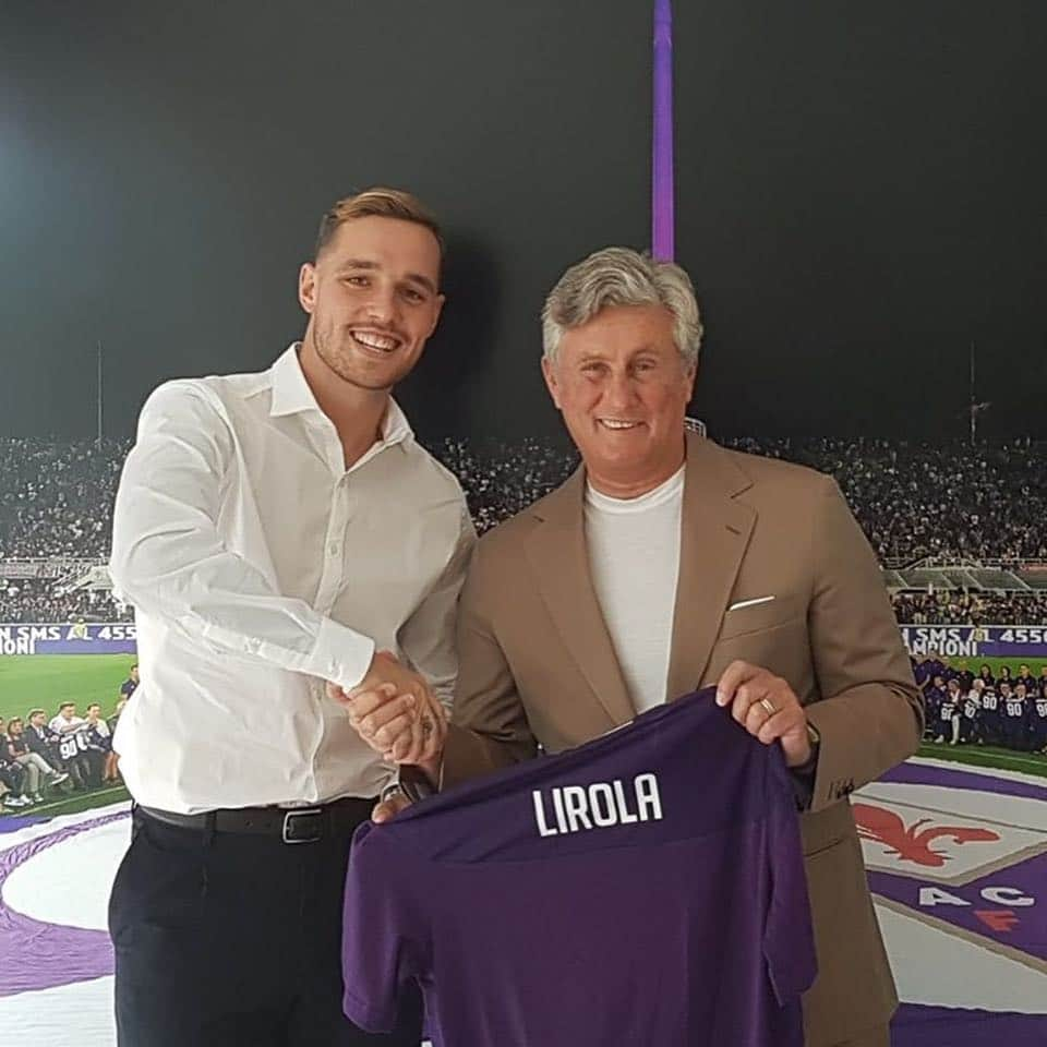 ACFフィオレンティーナさんのインスタグラム写真 - (ACFフィオレンティーナInstagram)「🇮🇹 ACF Fiorentina comunica di aver acquisito, a titolo temporaneo con obbligo di riscatto, dall' U.S. Sassuolo, i diritti alle prestazioni sportive del calciatore Pol Mikel Lirola Kosok.  Lirola, nato a Mollet del Valles (Spagna) il 13 agosto 1997, nonostante la giovane età vanta già 81 presenze in Serie A e fa parte del gruppo dell'Under 21 spagnola. | 🇺🇸 ACF Fiorentina is delighted to announce the signing of Pol Mikel Lirola Kosok from U.S. Sassuolo on an initial loan deal.  The agreement includes an obligation for Fiorentina to make the transfer permanent. Born in Mollet del Valles, Spain on 13 August 1997, the 21-year-old right-back has already racked up 81 appearances in Serie A and is a Spain U21 international.  #ForzaViola  #VivaFiorenza #QuestaèFirenze」8月2日 0時12分 - acffiorentina