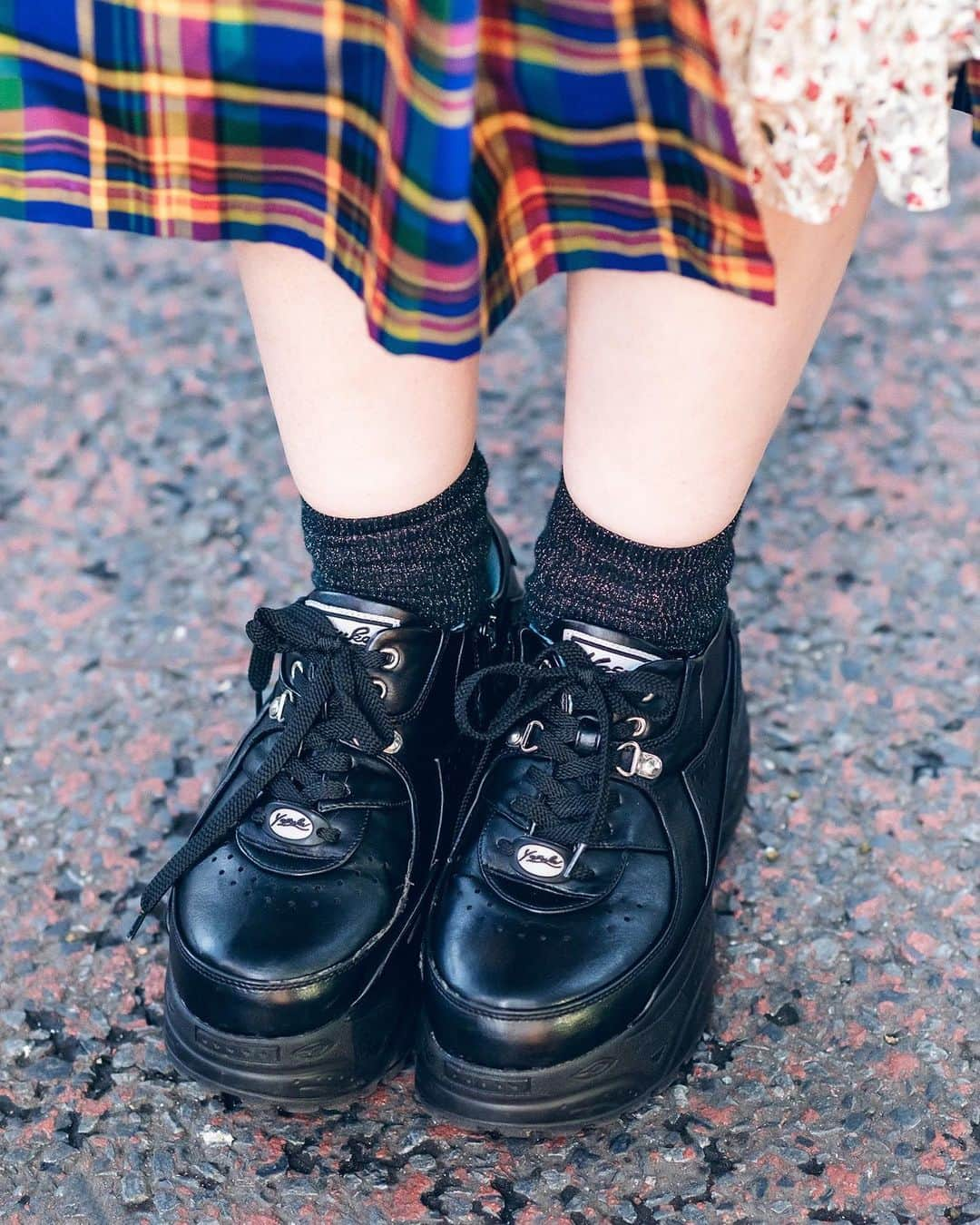 Harajuku Japanさんのインスタグラム写真 - (Harajuku JapanInstagram)「Japanese idol Ruan (@runcoro) - of @CinemaBoyCQ - on the street in Harajuku wearing a HEIHEI (@heihei_official) logo tee, HEIHEI layered plaid skirt, HEIHEI ribbon rabbit barrette, @_Tokyo_Bopper_ heart bag, and Yosuke platform shoes.」8月2日 0時13分 - tokyofashion