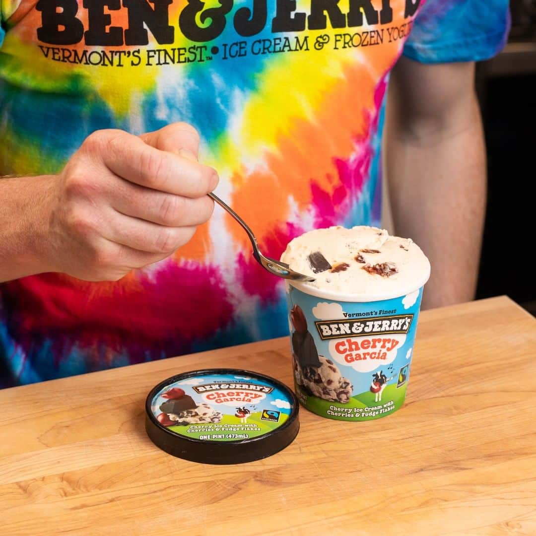 Ben & Jerry'sさんのインスタグラム写真 - (Ben & Jerry'sInstagram)「"There are things you can replace and others you cannot"⁠ ⁠ Thinking about Jerry Garcia today on what would have been his 77th birthday. Thanks, Jerry. It was always a hoot! Check out our tribute at the link in our bio.」8月2日 0時35分 - benandjerrys