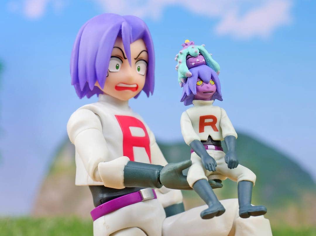 のインスタグラム：「#pokemon #pokémon #toyphoto #toystagram #toyphotography #instatoys #teamrocket #James #Mareanie #ポケモン # #ポケットモンスター #ロケット団 #コジロウ #ヒドイデ」