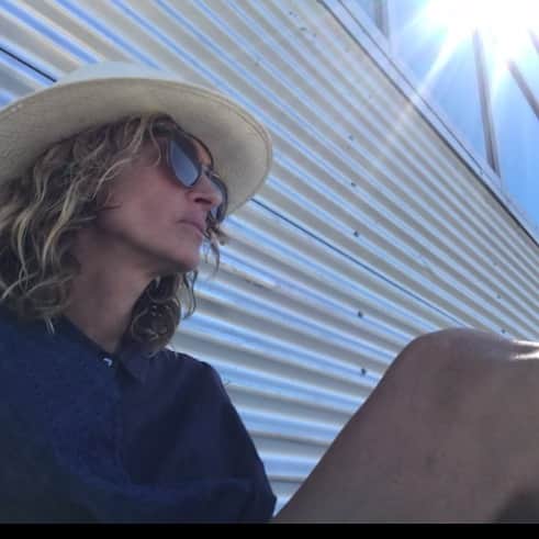 ジュリア・ロバーツのインスタグラム：「August ☀️」