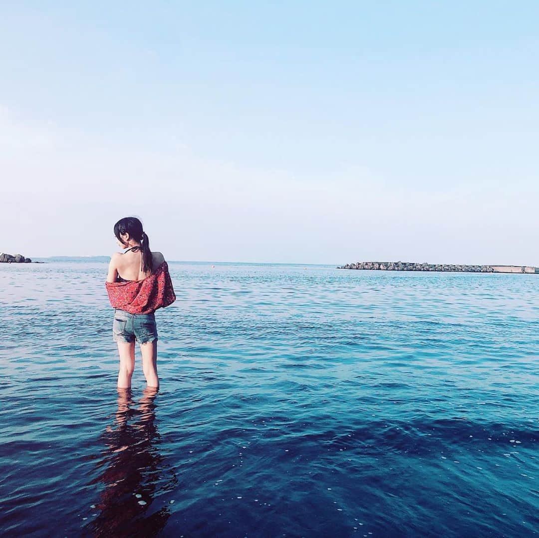 月野もあのインスタグラム：「これが俗に言うインスタ映え？ #海 #夏 #summer #sea #beach #水着」