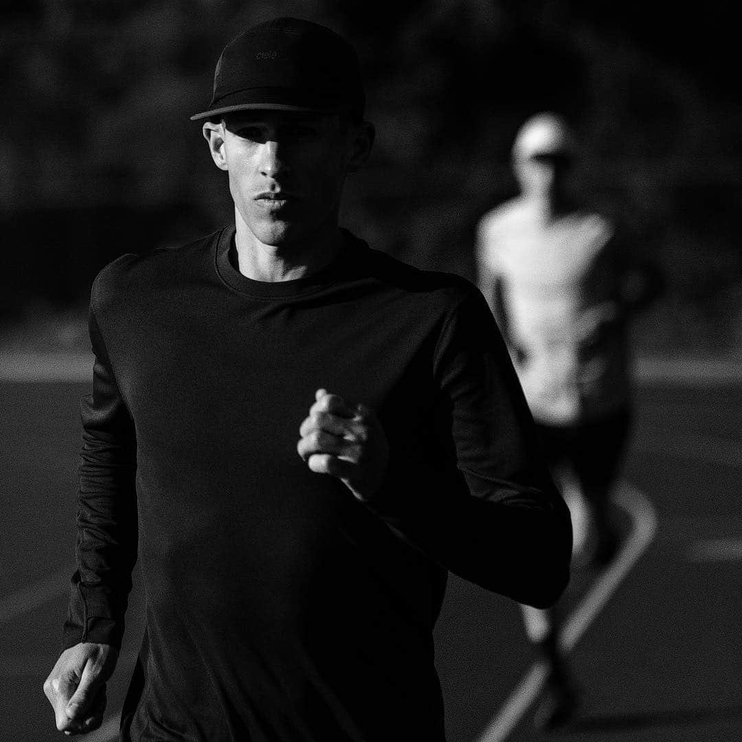 のインスタグラム：「Introducing the Ciele Athletics x Reigning Champ Joint Adventure, a collection founded on a shared ethos of timeless, meticulously designed athletic apparel. ⁣ ⁣ This collaboration includes performance headwear engineered for running and is now available at ReigningChamp.com and at Reigning Champ Flagship Stores. ⁣ ⁣ #ReigningChamp #CielexReigningChamp」