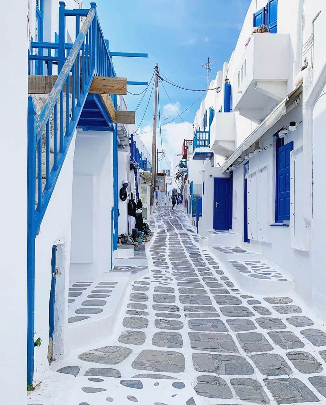 ELLE DECORさんのインスタグラム写真 - (ELLE DECORInstagram)「A blue and white paradise. 💙 #regram 📸: @mario_enrique_velez_toro」8月2日 2時03分 - elledecor