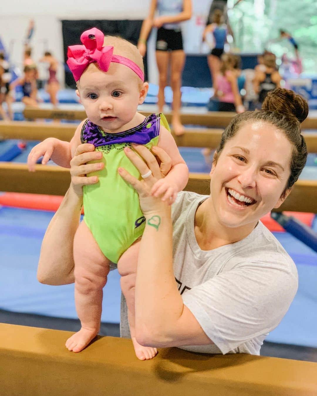 カーリー・パターソンさんのインスタグラム写真 - (カーリー・パターソンInstagram)「My girl in her first leo & up on momma’s favorite event for the first time🥰 Can’t even take it☺️」8月2日 2時07分 - carlypatterson04