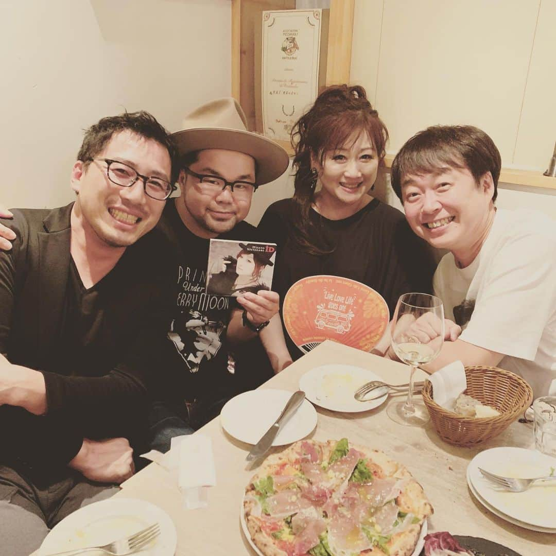 西寺郷太さんのインスタグラム写真 - (西寺郷太Instagram)「美里さん、本間さん、FM802でデビュー以来お世話になってるウッチーさん（現・FM COCOLO）と^_^。美里さんに作詞・作曲提供した「大きな愛が降る街で」は、本間昭光さん編曲・プロデュース。8月7日発売。」8月2日 2時38分 - gota_nonareeves