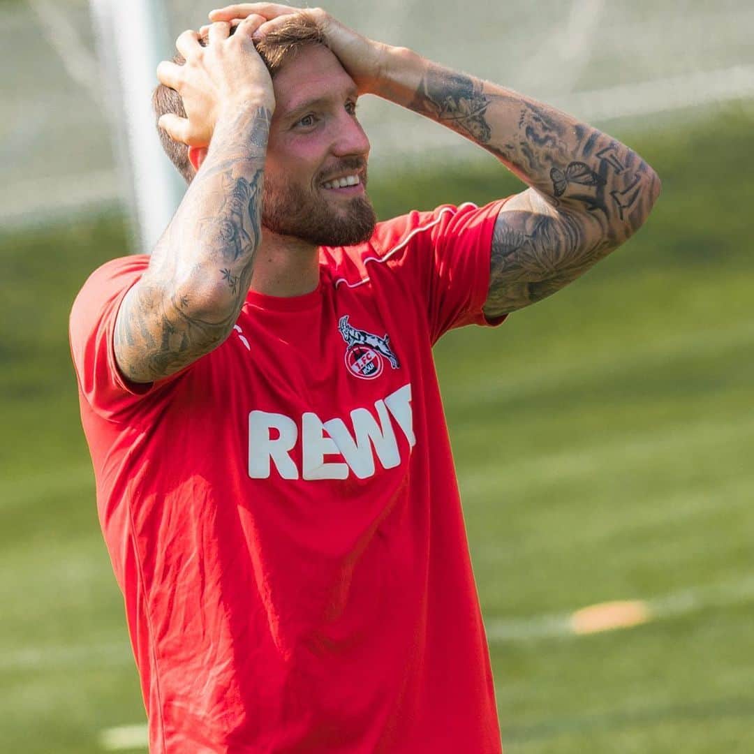 マルコ・ヘーガーのインスタグラム：「#goal or #no goal😬⚽️? @fckoeln  #training #preseason #effzeh #köln #fc #mood #blessed #positivevibes #mh6 #liebedeinestadt」