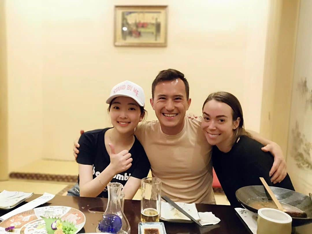 李子君さんのインスタグラム写真 - (李子君Instagram)「We have much more to talk about... What a great night 😊🌸#friends #dinner #relax #memories」8月2日 3時41分 - lizijunn