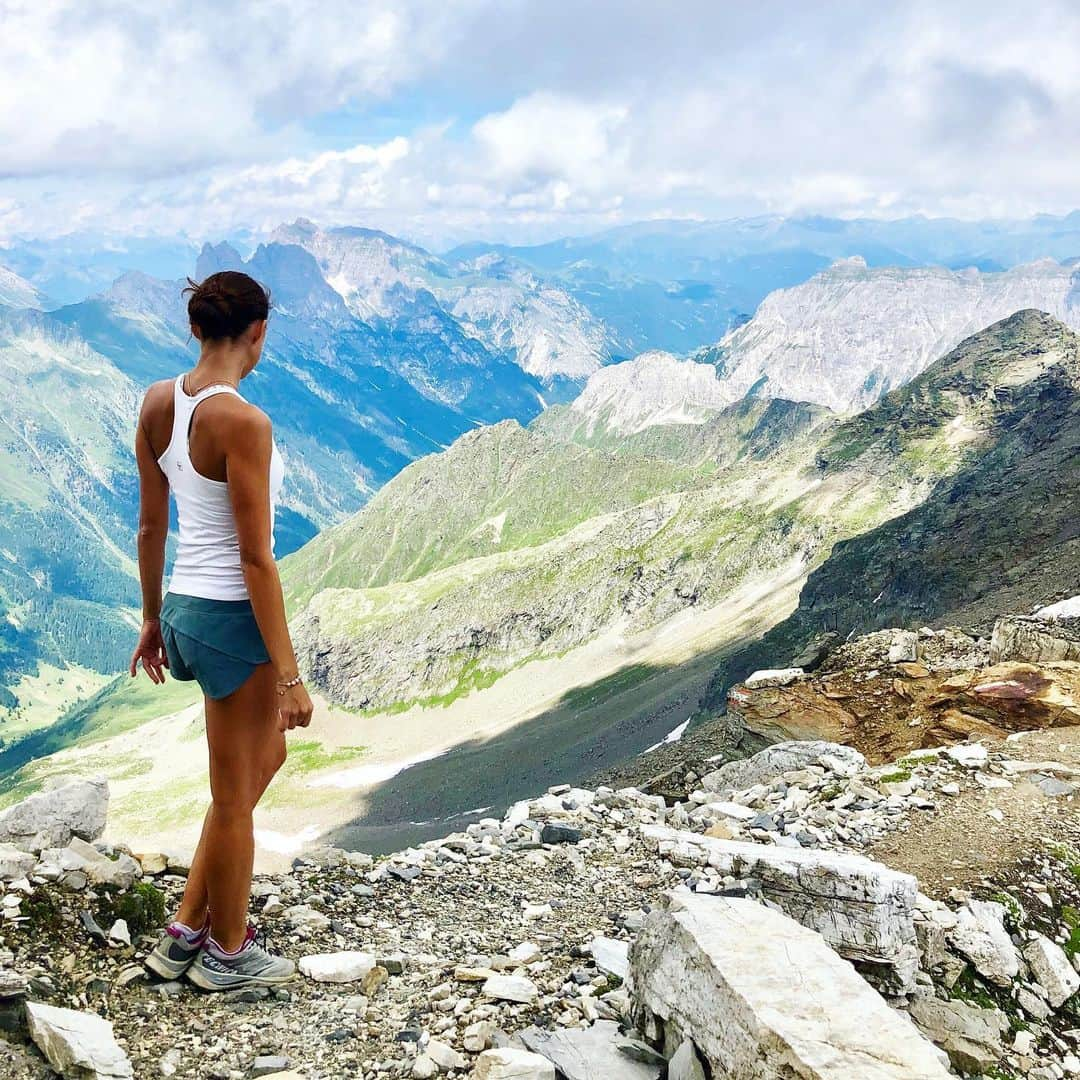 カロル・ブレッサヌッティのインスタグラム：「🏔 #weißwand #escurioni #3000m #naturelover #beautifulplaces」