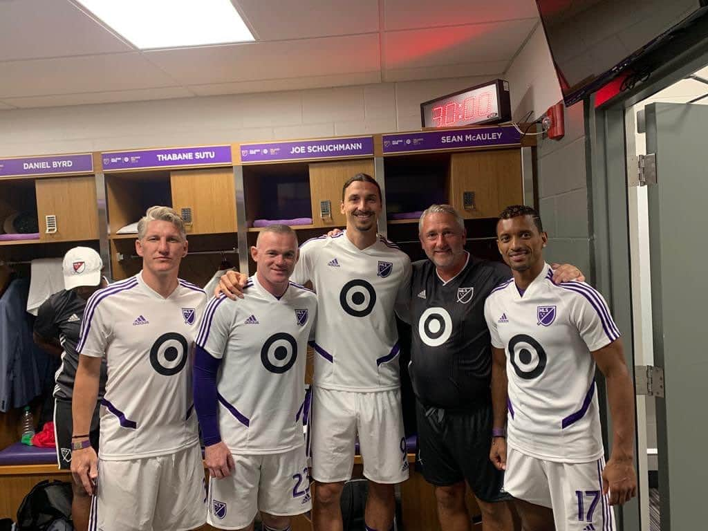 ナニさんのインスタグラム写真 - (ナニInstagram)「Unforgettable nights at @mls All Star. Amazing to see old friends and United Legends! 🔝⚽🇺🇸 #MLSAllStar #Orlando #manutd #united」8月2日 4時05分 - luisnani