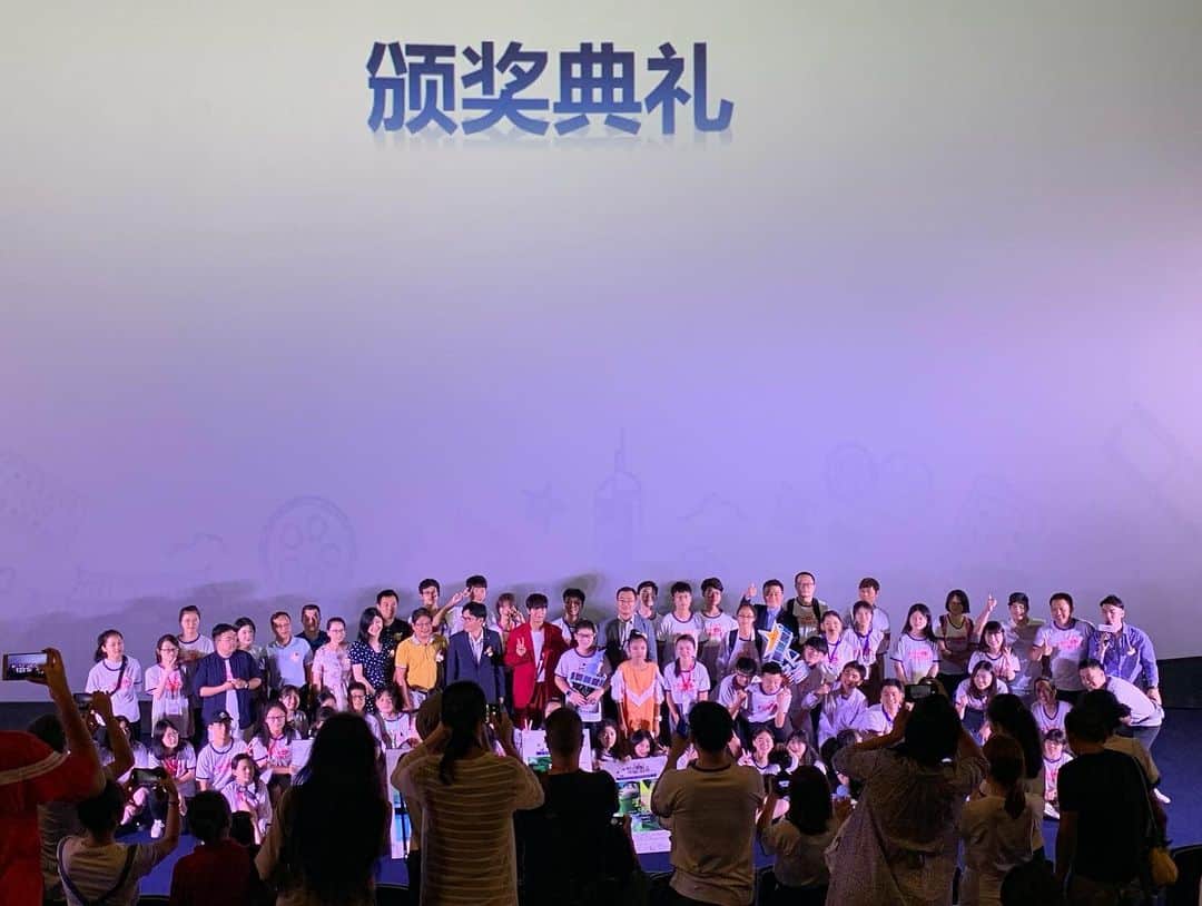 イ・サンヨプさんのインスタグラム写真 - (イ・サンヨプInstagram)「오랜만에 찾은 중국! 너무도 좋은 추억 만들어주셔서 감사합니다!! 영화인을 꿈꾸는 중국 청소년들의 꿈을 응원합니다!!! #CGV #토토의작업실 #중국 #창사」8月2日 4時21分 - sangyeob