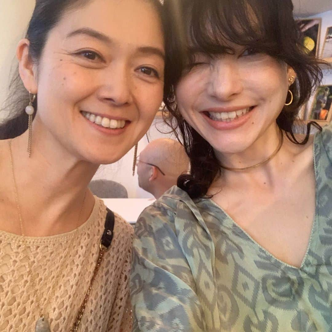 ノーマさんのインスタグラム写真 - (ノーマInstagram)「yuji の宇宙会議 in おパリ🤗 ゲスト参加させて頂き、フランス、ドイツ、日本からいらした皆さんと楽しい夜を過ごしました。 これからの星の動き、時代の変化、自分の道を豊かに生きる事とは、地球、未来まで話は膨らみ濃厚な時間だた！ circular economy を体現するyuji氏の #ゆじたび の今後も楽しみです。 thank yooooooou‼︎‼︎ @yujiscope  @okiramy_ & everyone who shared the exciting night 🌌♥️ #paris  #france #yujiの宇宙会議 #yujiの宇宙会議inparis  #nomatrip」8月2日 4時41分 - noma77777