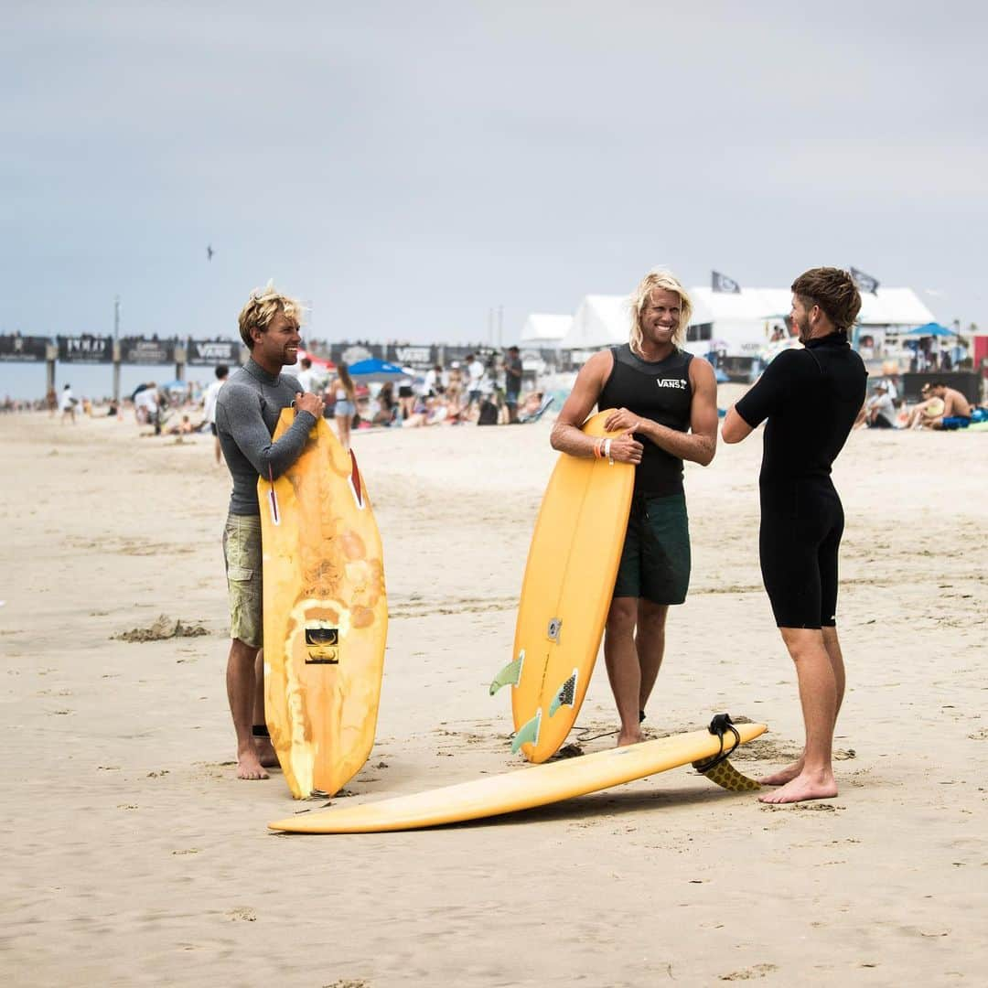 vansさんのインスタグラム写真 - (vansInstagram)「The @VansSurf crew is spreading the stoke with a little session on the Duct Tape Festival boards. You can check them out on site from the Duct Tape kiosk all week. The Duct Tape Invitational is also live now at the link in our bio! 📷: @Jimmicane」8月2日 4時52分 - vans