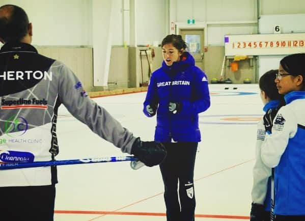 イブ・ミュアヘッドさんのインスタグラム写真 - (イブ・ミュアヘッドInstagram)「In and out visit to Moncton! Thanks for having me as a guest at your very successful Centre of Curling Excellence summer camp. #FutureStars #Curling 💙」8月2日 4時50分 - evemuirhead