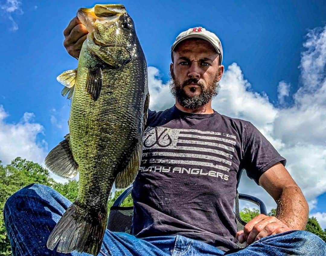 Filthy Anglers™さんのインスタグラム写真 - (Filthy Anglers™Instagram)「Team Filthy member @fishinggrubbz is currently competing in the @monsterbassco tournament up in the Midwest region and is currently near the leaderboard.  Todd is recently new to that region and is quickly learning tactics that have put him on some nice fish over the past few weeks. Wishing you the best of luck in the tournament, you are Certified Filthy. Filthy Flag shirt available online at www.filthyangers.com #fishing #catchandrelease #midwest #monsterbass #angler #filthyanglers # fish #bassfishing #largemouthbass #getoutside #anglerapproved #outdoors #teamfilthy #lakelife #salmon #trout #bigfish」8月2日 5時01分 - filthyanglers