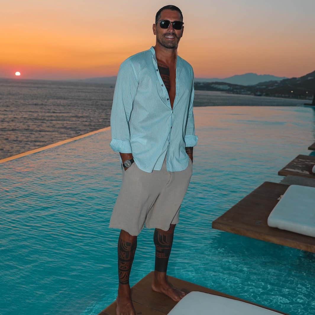 マルコ・ボリエッロのインスタグラム：「αντίο Mikonos 💙」