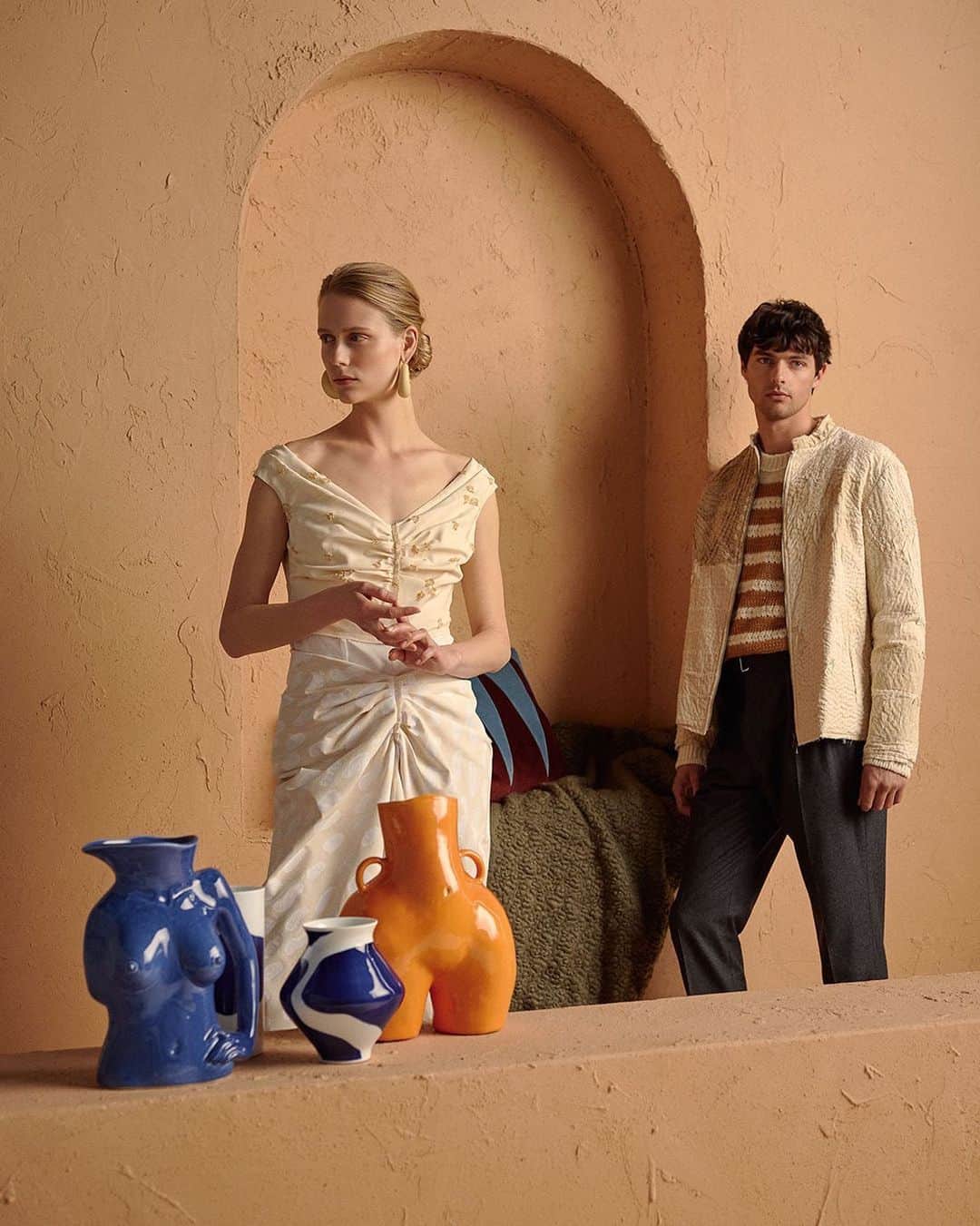 MATCHESFASHION.COMさんのインスタグラム写真 - (MATCHESFASHION.COMInstagram)「Celebrating the female form, shop @anissakermiche’s sculptural vases at the link in bio. Plus tap to shop exclusive pieces from @visoproject and #AnissaKermiche.」8月2日 5時06分 - matches