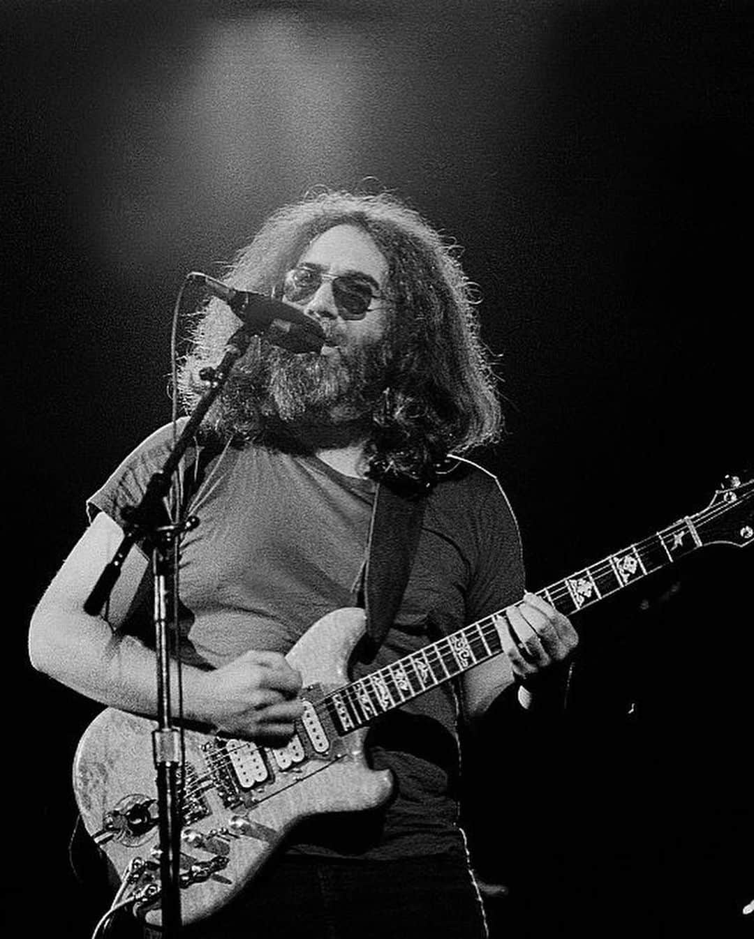 メトロポリタン美術館さんのインスタグラム写真 - (メトロポリタン美術館Instagram)「Happy birthday, #JerryGarcia! 🎸🐺💥 "Wolf" was Garcia’s main guitar with the #GratefulDead from 1973 until 1979, during a period when he was expanding his "astral" country and blues sound. Named for the cartoon wolf sticker that Iuthier (someone who makes guitars and other stringed instruments) Doug Irwin recreated as an inlay, the instrument’s cutting-edge active electronics gave Garcia a wide variety of tonal options, which he described as "twelve guitars in one." ⁣ ⁣ See "Wolf" on view in "Play It Loud: Instruments of Rock & Roll" through October 1. #MetRockandRoll⁣ ⁣ 📸 Doug Irwin. Wolf (serial no. D. Irwin 001), 1973. Quilted and flamed maple, purpleheart (amaranth), vermillion, padauk, ebony, brass, chrome-nickel, mother-of-pearl, ivory, abalone, sterling silver, holly, plastic. #TheMet」8月2日 5時53分 - metmuseum