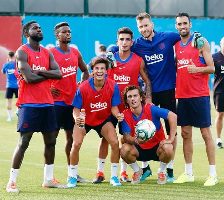 ノルベルト・ムラーラ・ネトのインスタグラム：「Win 🔵🔴 @fcbarcelona」
