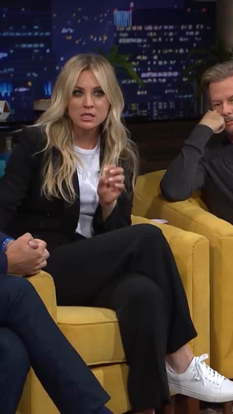 デヴィッド・スペードのインスタグラム：「This explains how I controlled the Bachelorette this season with a very special guest @kaleycuoco @chrisbharrison  @lightsout」