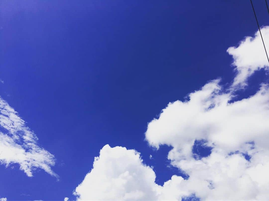 神志那結衣さんのインスタグラム写真 - (神志那結衣Instagram)「映画「天気の子」を観てきました！ とても美しかったなぁ  #天気の子」8月2日 16時45分 - jiina27