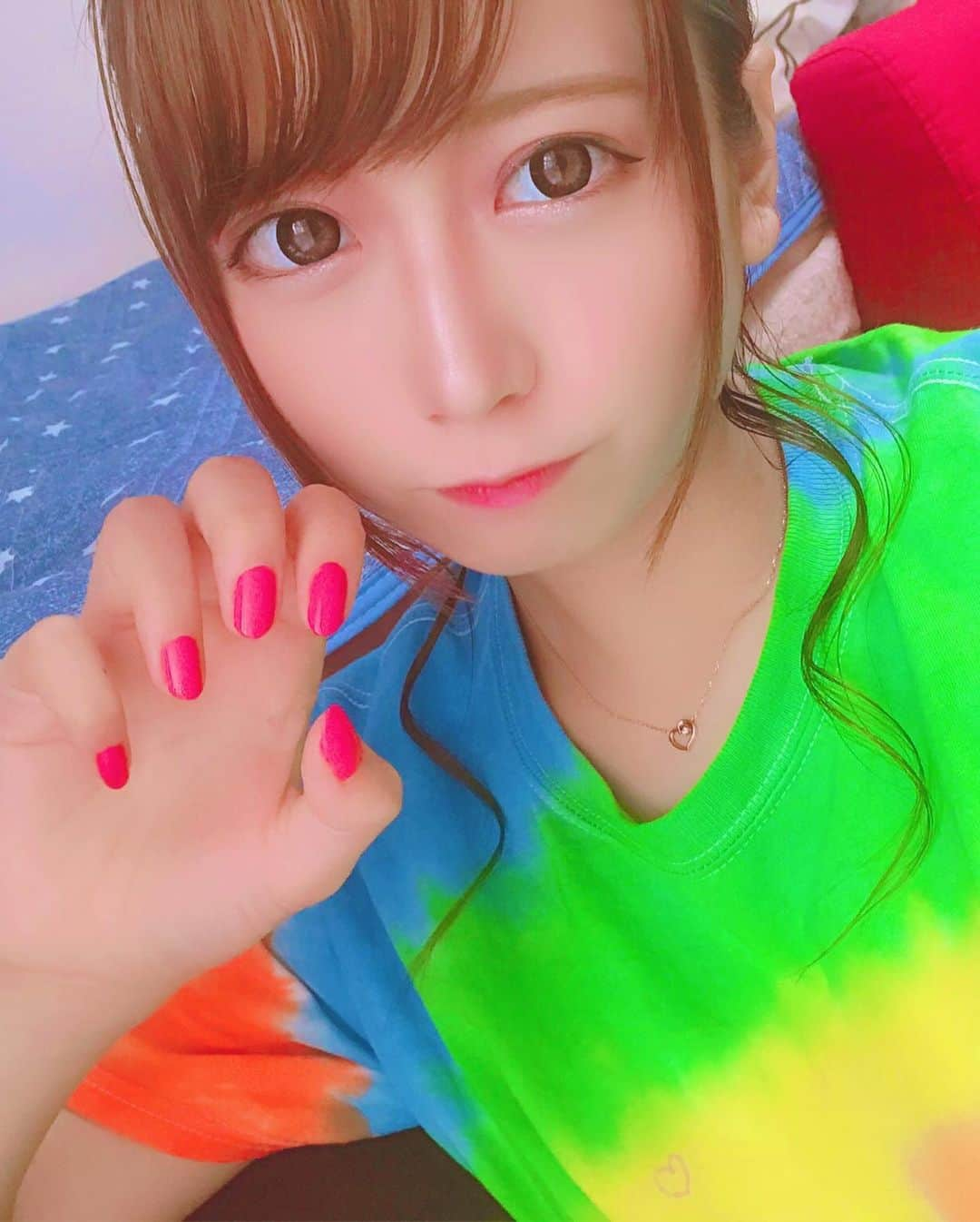 桜りんさんのインスタグラム写真 - (桜りんInstagram)「今日の19時に、YouTube新しい動画あがります💓  YouTubeで、「桜りん」もしくは、 「リンチャンネル」で出てくると思います🙆‍♀️ チャンネル登録お願いします🤲💓 #hitomebore  #YouTuber #アイドル  #グラビア #グラビアアイドル #グラドル  #ミスアクション2017 #準グランプリ #ぷよぷよ  #水着  #タレント #モデル  #フェチ #むっちり #撮影会 #おしり  #ポートレート #カメラ好きな人と繋がりたい  #グラドル自画撮り部  #I字グラドル  #followme #ヤングチャンピオン #胸 #おっぱい #軟体」8月2日 17時41分 - rin__sakura