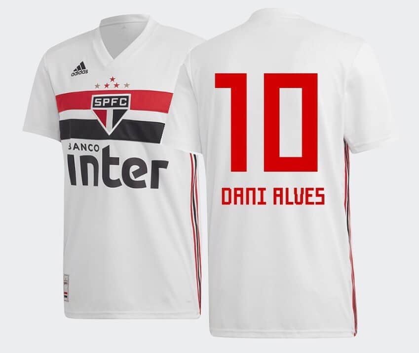 São Paulo FCさんのインスタグラム写真 - (São Paulo FCInstagram)「😍🇾🇪 O meu craque veste a 10! É isso: @danialves é o novo camisa 10 do Tricolor. Corre pros stories para comprar a sua, personalizada com o nome e o número dele! #DaniEstáAqui」8月2日 9時27分 - saopaulofc