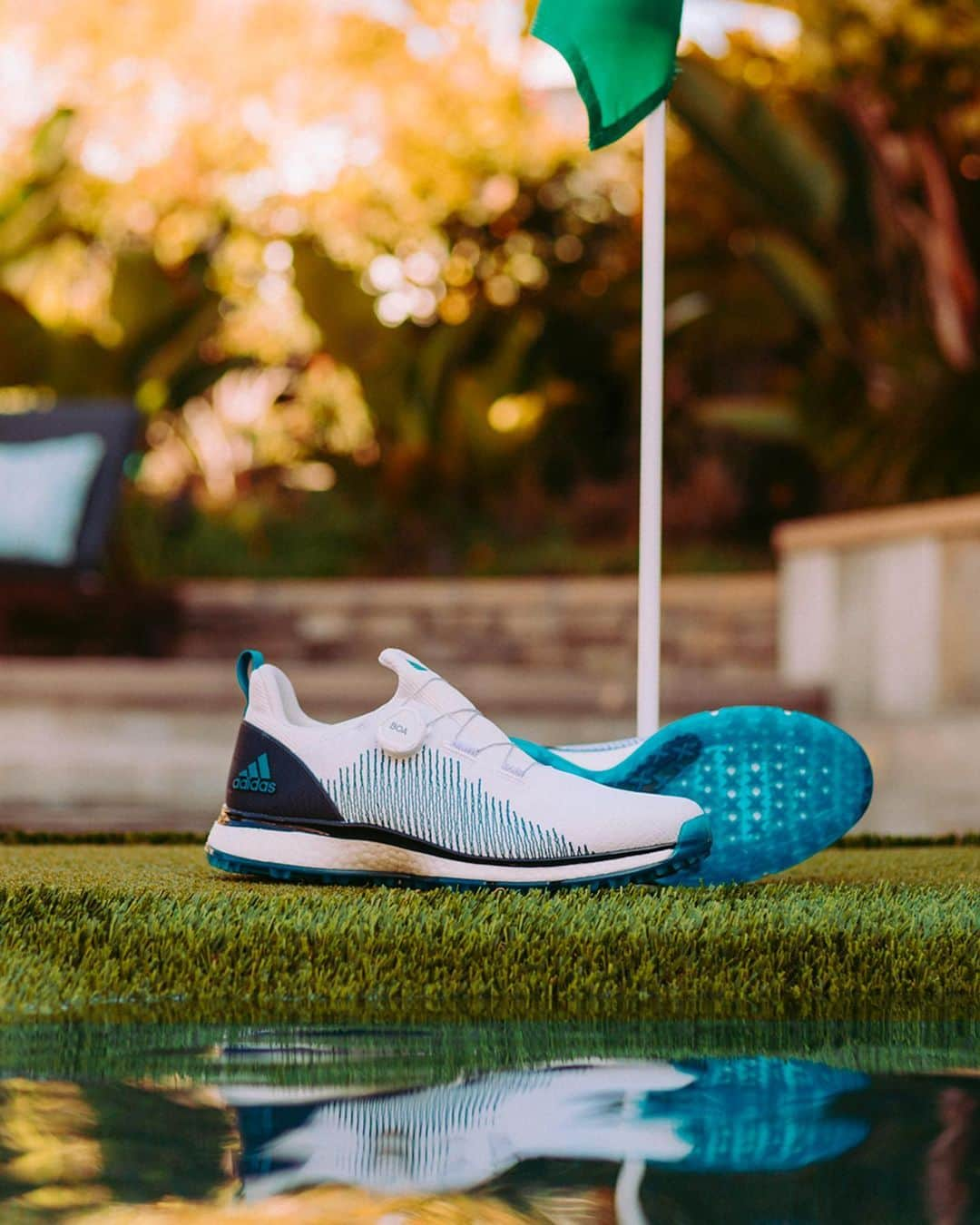 adidas Golfさんのインスタグラム写真 - (adidas GolfInstagram)「Summer 👟 heat for your ⛳️ game. Men’s and Women’s Forgefiber BOA available in limited quantities exclusively in Europe, Japan, Korea and Canada. Link in bio. ➖ #adidasGolf #Golf」8月2日 9時48分 - adidasgolf