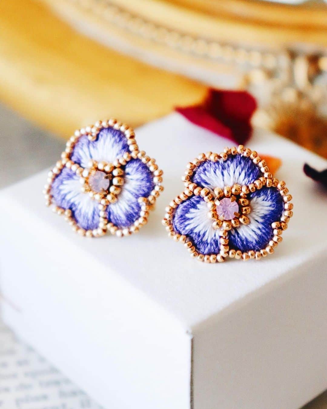 handmade shopのインスタグラム：「8/3(sat)23:00〜online shopオープン🌼﻿ ﻿ 本日の夜に販売する商品を﻿ ご覧いただける状態にします😊🌿﻿ ﻿ The sale will start on August 3rd at 23:00.﻿ We are shipping overseas.」
