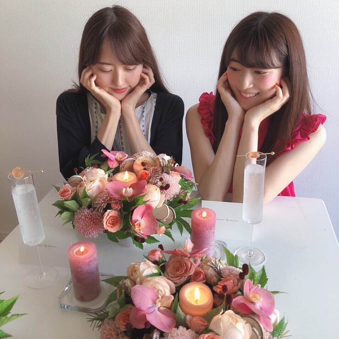 佐伯美香のインスタグラム：「🌺7月のお花レッスン🌺 . . お友達に誘っていただいて 初めましてのレッスンへ♡ . 大好きなお花×お友達 楽しくない訳がなく...😊💕 . テーブルコーディネートを一緒に考えたり 紅茶のテイスティングを沢山させていただいたり あっという間の時間でした💐 . お花の写真と可愛いお友達の写真はまたUPします💓 . . #flowerlesson  #フラワーレッスン #習い事 #💐」