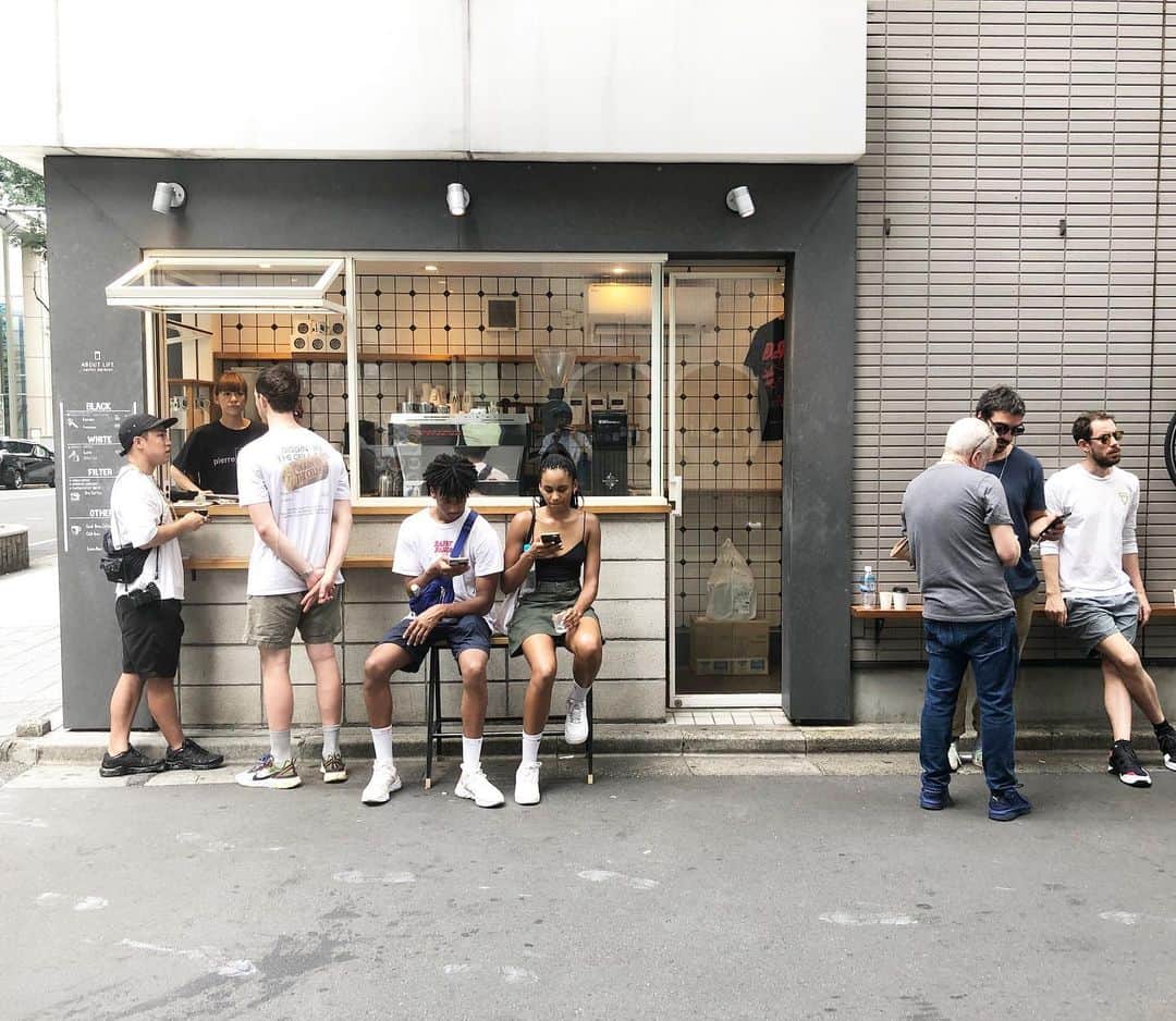 ABOUT LIFE COFFEE BREWERSのグルメインスタ