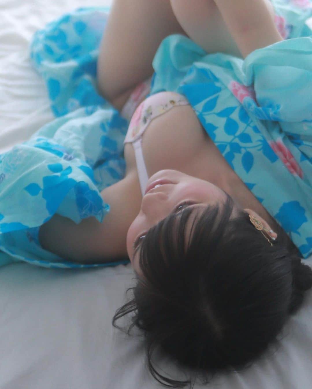 田中みかさんのインスタグラム写真 - (田中みかInstagram)「. . . . . . . . . . . . . . #yukata#yukatagirl #kimono#kimonogirl #kimonogirls #waso#wafuku#japanesegirl #japanesestyle #japanesefashion #着物#浴衣#着崩し#浴衣女子 #着物女子 #和装#和服#japanesegirl #japanesesexygirl #asianbeauty #asiangirls#グラドル#グラビア#グラビアアイドル#sexycostume #フリーモデル #被写体#被写体モデル #portraitgirl #portrait」8月2日 10時44分 - mikamikatn