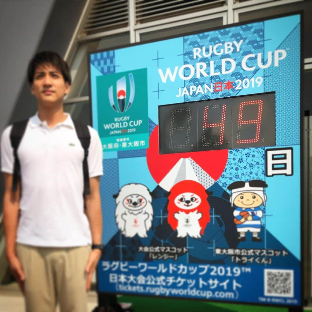 山本紘之さんのインスタグラム写真 - (山本紘之Instagram)「・ ラグビーW杯開幕まで49日！ 高校ラグビーの聖地「花園ラグビー場」で取材。 聖地ではやはり背筋伸びますね。 ・ ・ #日本vsトンガ  #明日 #花園ラグビー場 #大阪 #ラグビーW杯開幕まであと #49日 #カウントダウン #キリが悪い #やるなら昨日」8月2日 10時53分 - yamamoto_hiroyuki.ntv