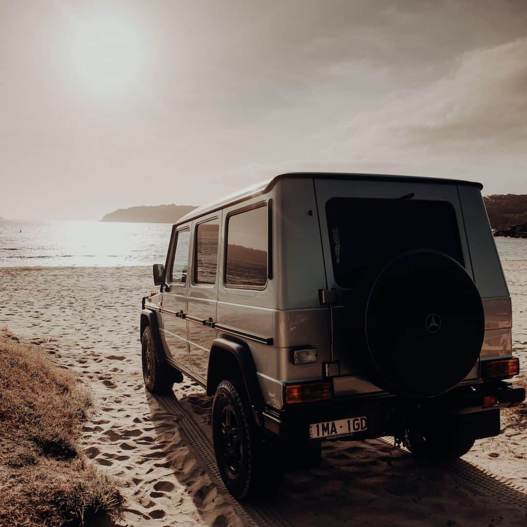 メルセデス・ベンツさんのインスタグラム写真 - (メルセデス・ベンツInstagram)「Spending a day on the beach. 🏖 📸: @guldroret for #MBsocialcar . #Mercedes #MercedesBenz #carsofinstagram #InstaCar #GClass #beach #summer」8月2日 11時00分 - mercedesbenz