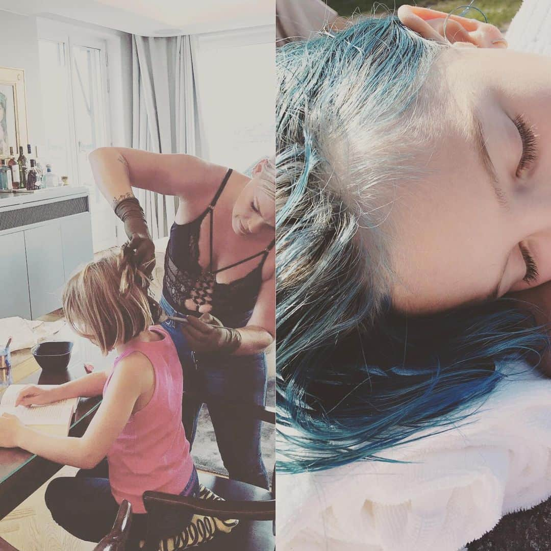 P!nk（ピンク）さんのインスタグラム写真 - (P!nk（ピンク）Instagram)「I heard people were bummed on Jessica Simpson for letting her seven year old get her hair colored. So we thought we’d share what we did yesterday . #bluehairdontcare #getyourownkids #parentpoliceareactuallyjustlonelysadpeople #illdyeyourhairtoolosers #ohlookmanocomments」8月2日 11時00分 - pink