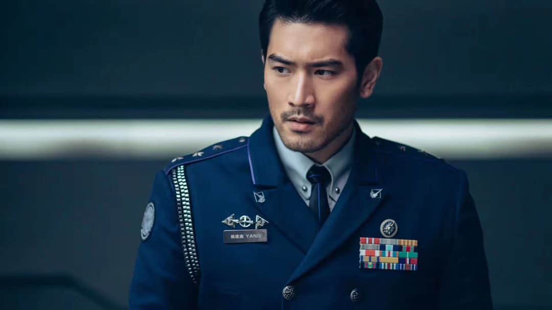 ゴッドフリー・ガオのインスタグラム：「General Yang reporting for duty 👮🏻‍♂️👊🏼👽 August 09 2019 #ShanghaiFortress #上海堡垒」