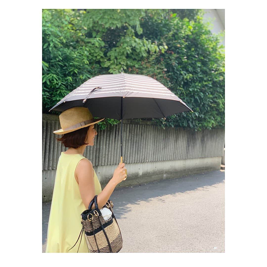 楊原京子さんのインスタグラム写真 - (楊原京子Instagram)「暑すぎませんか??🌞🌞🌞🦁 みなさまも、お気をつけください✨ ・ ・ ・ #2019 #8月 #暑すぎる #日傘嫌いだったけど #使わずにはいられない」8月2日 12時16分 - kyoko.yanagihara