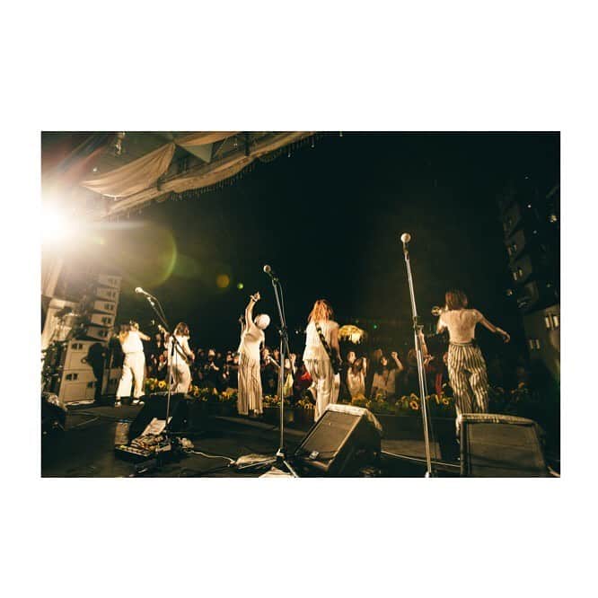 iCasさんのインスタグラム写真 - (iCasInstagram)「FUJIROCK AVALON STAGE LAST DAY 2019.7.28 photo by Wataru Umeda  その他officialにたくさん写真あります♪チェックしてみてね☺︎ @oreskaband_official」8月2日 12時33分 - icas0g0