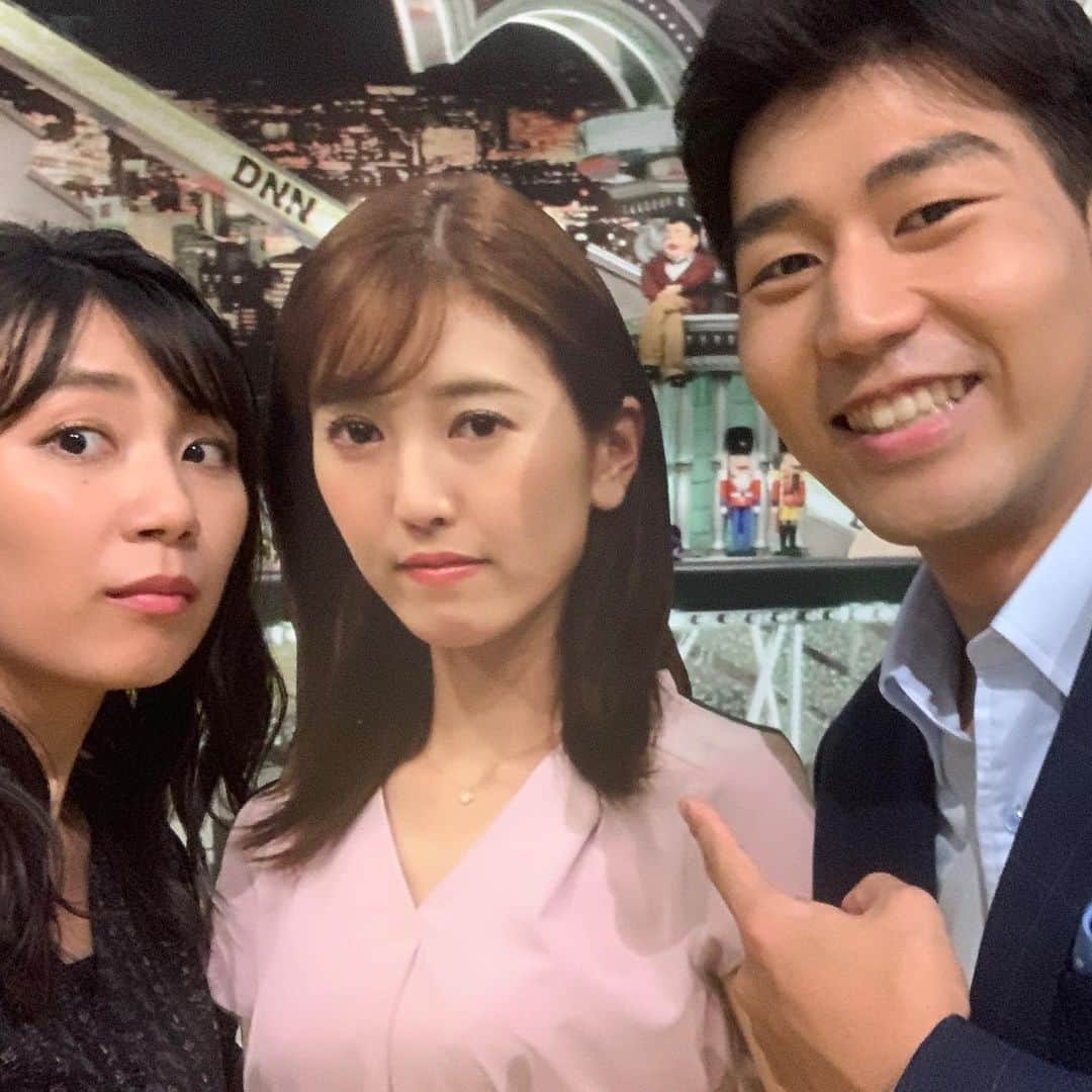 フジテレビアナウンサーさんのインスタグラム写真 - (フジテレビアナウンサーInstagram)「忘れちゃならない7月29日がお誕生日の同期。直接お祝いを言わなきゃね！  お誕生日おめでとう…！ あれ、困り顔のままだなあ。おかしいなあ。 お誕生日おめでとう…！ あ…パネルかああ🥺  なんてこともできます。 #THEODAIBA2019 でフォトスポット化していますよ🥰  #フジテレビアナウンサー #全力脱力タイムズ #小澤陽子 #夏休み でした🥺 #全力 で #脱力中 だって #お土産は何かな 🤤  #新美ののぞき見 #新美有加 あ、6月誕生日だったね #内野泰輔」8月2日 18時16分 - fujitv_announcer