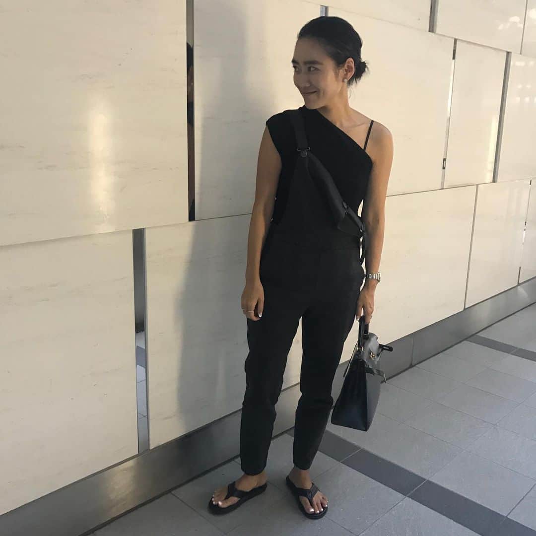 金子綾さんのインスタグラム写真 - (金子綾Instagram)「today's... #ootd  #akcloset  ヤヌークコラボのサロペット 私のサイズは25インチです。 着てると痩せた？とみんなに言われますw 着痩せ効果バツグン😏」8月2日 18時12分 - ayaaa0707