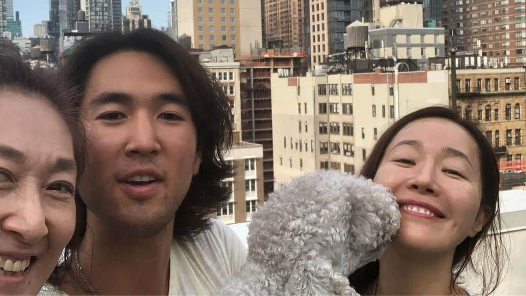 オム・ジウォンさんのインスタグラム写真 - (オム・ジウォンInstagram)「#2019summerinnewyork #viki 오빠 #winnie 의 뉴욕방문 #welcometonewyork」8月2日 13時09分 - umjeewon