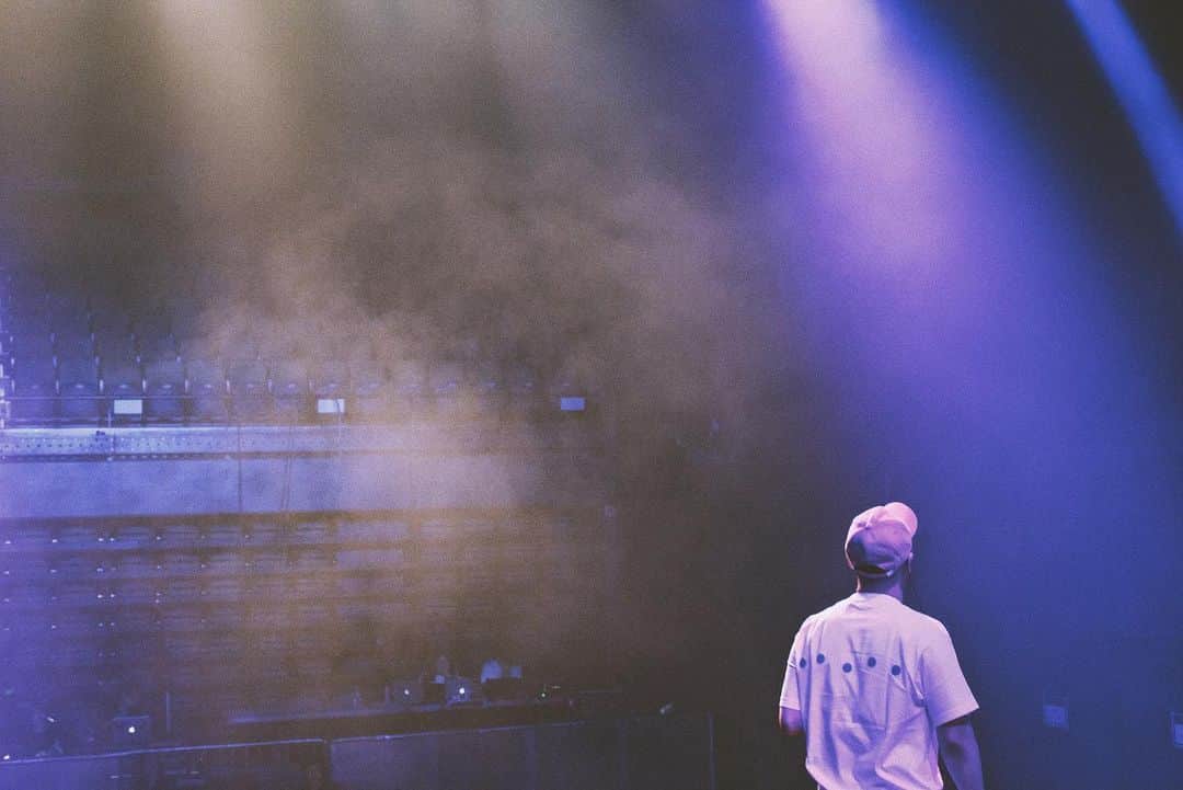 TABLO さんのインスタグラム写真 - (TABLO Instagram)「현재상영중 2019 리허설 Now Playing Concert Rehearsal 📸 by @kimokim」8月2日 13時12分 - blobyblo