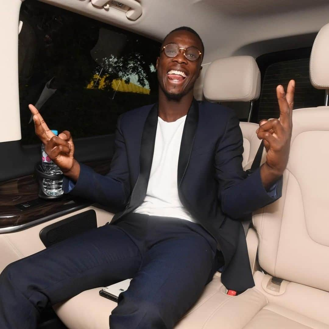 アーセナルFCさんのインスタグラム写真 - (アーセナルFCInstagram)「Heading into work this morning like... 😁⁠ ⁠ #FridayFeeling #PepeIsHere #arsenal #afc #Gunners #COYG」8月2日 14時00分 - arsenal