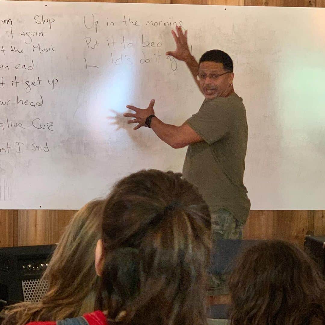 ヴィクター・ウッテンのインスタグラム：「Mark Kibble, Danny and Beth Gottliebs, Bob Franceschini, Bob Hemenger, the Wooten Brothers, and more at Music/Nature JR camp at Wooten Woods.  www.vixcamps.com」