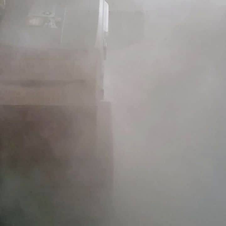 インゴのインスタグラム：「Making smoky at drama shooting.」