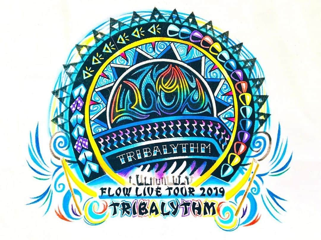 FLOWさんのインスタグラム写真 - (FLOWInstagram)「【👑最優秀作品決定】  FLOW LIVE TOUR 2019「TRIBALYTHM」会場限定特典トートバッグキャンペーンの最優秀作品が決定✨  選定はFLOWメンバーが実施 🥺😏😆😎🤪 ●最優秀作品 投稿者様 : まか 様 イメージ曲：「風ノ唄」  沢山の素敵な投稿ありがとうございました✨  #トライバリズムオリジナルトート」8月2日 15時02分 - flow_official_japan