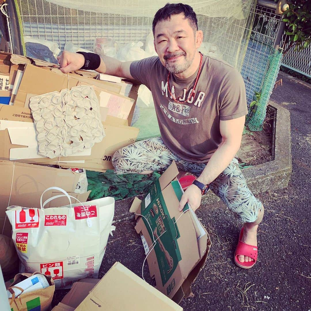 saku39shopさんのインスタグラム写真 - (saku39shopInstagram)「. 本日はプラごみ、紙ごみ。 . #sakuraba #ゴミ出し」8月2日 15時37分 - saku39ks